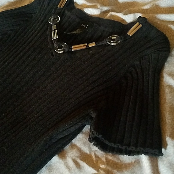 Sweater - Picture 3 of 3